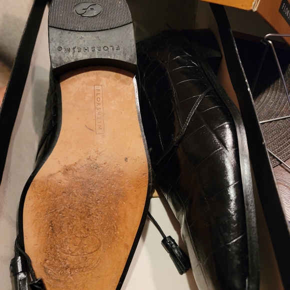 Men's Shoes - Picture 5 of 9